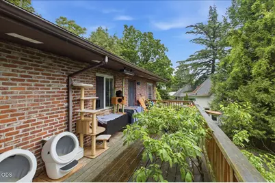 7339 S Corbett Avenue, Portland, OR 97219 - Photo 16