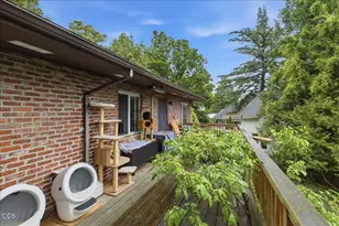 7339 S Corbett Ave, Portland, OR 97219 - Photo 16