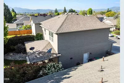 711 Isherwood Drive, Central Point, OR 97502 - Photo 50