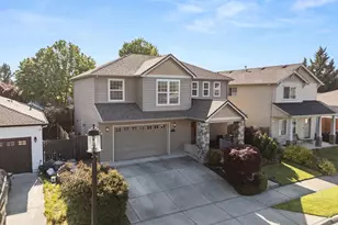 711 Isherwood Dr, Central Point, OR 97502 - Photo 6