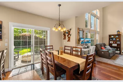 711 Isherwood Drive, Central Point, OR 97502 - Photo 16