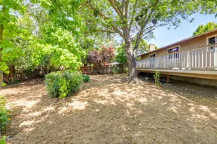 2533 Tahitian Ave, Medford, OR 97504 - Photo 48