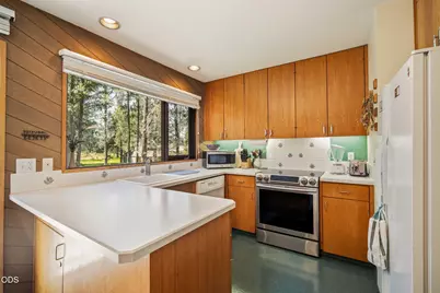 57218 Island Road #18, Sunriver, OR 97707 - Photo 14