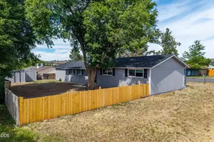 730 NE Lakeside Dr, Madras, OR 97741 - Photo 34