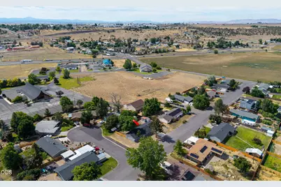 730 NE Lakeside Drive, Madras, OR 97741 - Photo 44