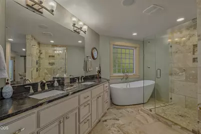 2564 Old Military Road, Central Point, OR 97502 - Photo 22