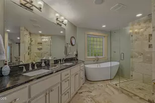 2564 Old Military Rd, Central Point, OR 97502 - Photo 22