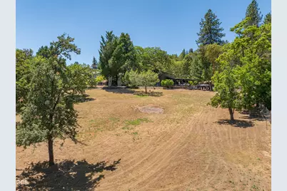2564 Old Military Road, Central Point, OR 97502 - Photo 64