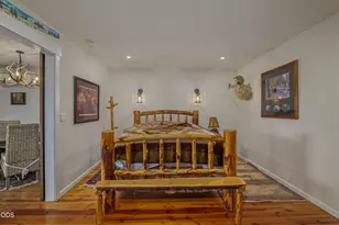 2564 Old Military Rd, Central Point, OR 97502 - Photo 48