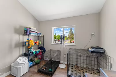 703 NE 10th Street, Grants Pass, OR 97526 - Photo 18