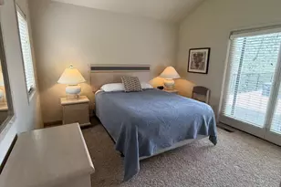 1844 Redtail Hawk Dr, Redmond, OR 97756 - Photo 18