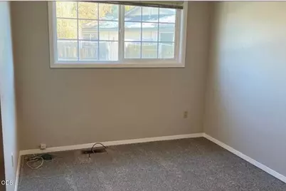 4407 N Meadows Court N, Klamath Falls, OR 97603 - Photo 12