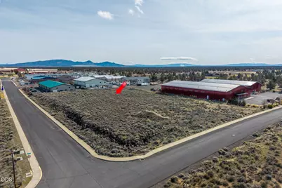 2200 SW Deerhound Avenue, Redmond, OR 97756 - Photo 16