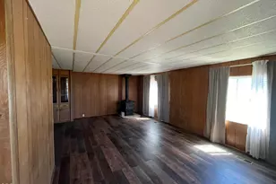 31433 Price St, Bonanza, OR 97623 - Photo 2