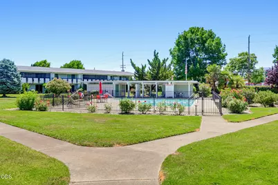737 Stevens Street #119, Medford, OR 97504 - Photo 2