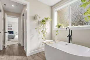 2059 SE 176th Ave, Portland, OR 97233 - Photo 16
