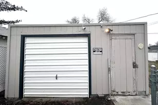 2440 Darrow Ave, Klamath Falls, OR 97601 - Photo 18