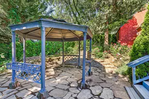 443 Conestoga Dr, Jacksonville, OR 97530 - Photo 38
