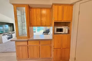 4751 Bellm Dr, Klamath Falls, OR 97603 - Photo 8