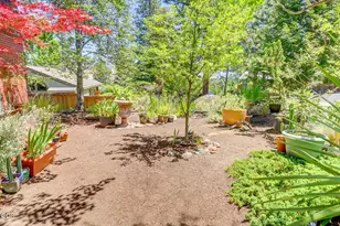 1365 Ponderosa Dr, Ashland, OR 97520 - Photo 16