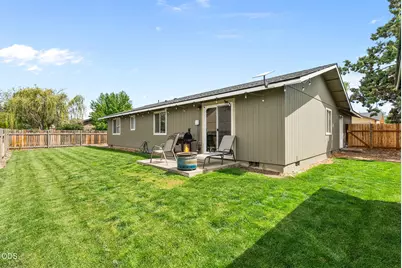 833 NW Maple Court, Redmond, OR 97756 - Photo 38