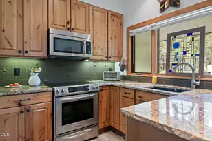 17733 Meadow House Ct, Sunriver, OR 97707 - Photo 12