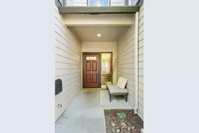 278 Tyler Avenue, Central Point, OR 97502 - Photo 2