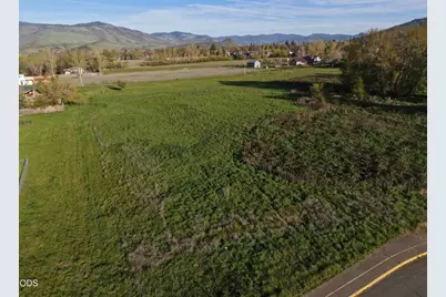 E Main Street, Ashland, OR 97520 - Photo 14