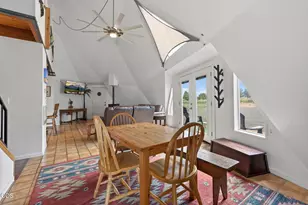 66928 Sagebrush Ln, Bend, OR 97703 - Photo 10