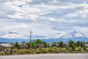 66928 Sagebrush Ln, Bend, OR 97703 - Photo 6