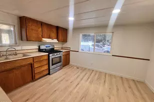 5602 Denver Ave, Klamath Falls, OR 97603 - Photo 1