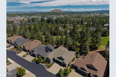 2533 NW Pine Terrace Drive, Bend, OR 97703 - Photo 2