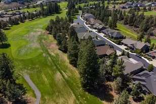 2533 NW Pine Terrace Dr, Bend, OR 97703 - Photo 32