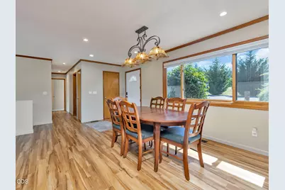 36159 SW Viewridge Lane, Hillsboro, OR 97123 - Photo 8
