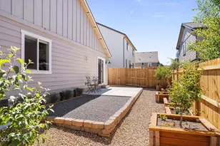 62847 NE Daniel Rd, Bend, OR 97701 - Photo 26