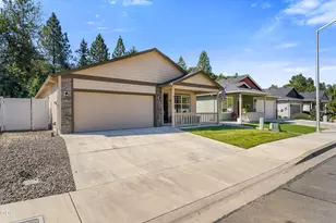 241 Westbrook Dr, Rogue River, OR 97537 - Photo 24