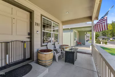 241 Westbrook Drive, Rogue River, OR 97537 - Photo 2