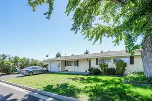 10756 Preddy Ave, Klamath Falls, OR 97603 - Photo 2