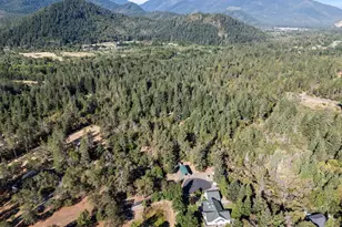 351 Board Shanty Rd, Grants Pass, OR 97527 - Photo 36