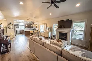 250 Oak Knl, Jacksonville, OR 97530 - Photo 20