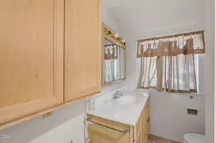 220 NW A St, Grants Pass, OR 97526 - Photo 30