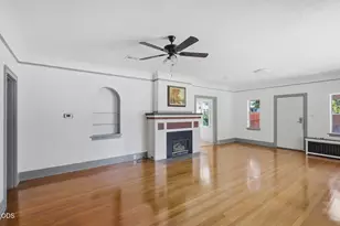 220 NW A St, Grants Pass, OR 97526 - Photo 8