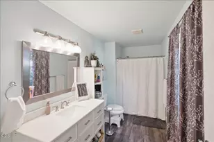 2448 NW Violet Ave, Albany, OR 97321 - Photo 16