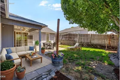 17 Meadowfield Circle, Eagle Point, OR 97524 - Photo 26