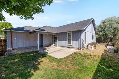 17 Meadowfield Circle, Eagle Point, OR 97524 - Photo 28