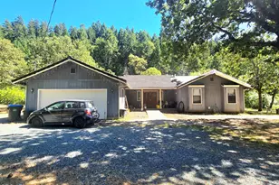 3901 Placer Rd, Sunny Valley, OR 97497 - Photo 10