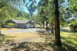 3901 Placer Rd, Sunny Valley, OR 97497 - Photo 8