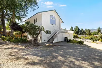 1043 Thelma Way, Grants Pass, OR 97527 - Photo 38