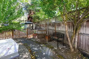 1043 Thelma Way, Grants Pass, OR 97527 - Photo 32