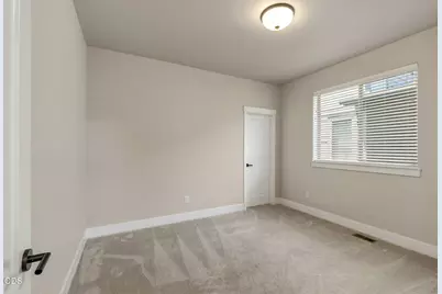 3741 NE Petrosa Avenue, Bend, OR 97701 - Photo 34